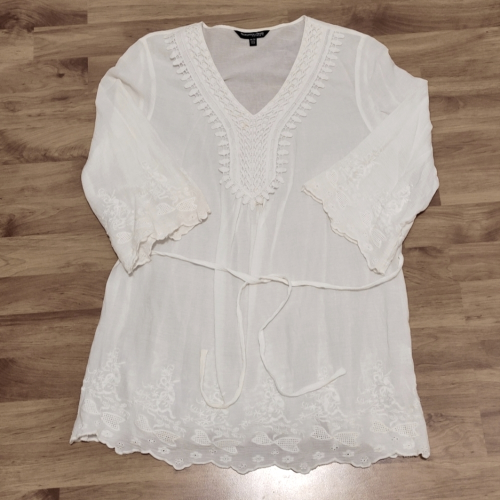 100% Ladies' Cotton Embroidery Blouse